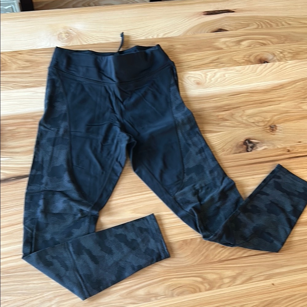 Zyia Black Camouflage Reflective Leggings